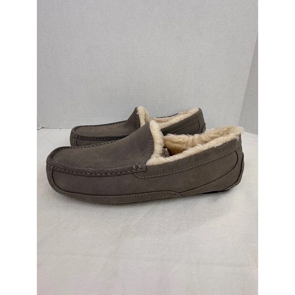 UGG Ascot Charcoal Grey Suede Sherpa Slippers‎ Mens Loafers 1101110 Size 11 Wide